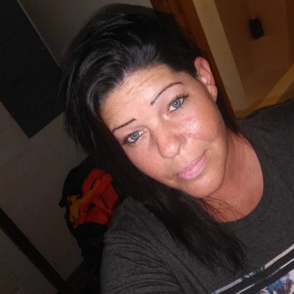 Meet your Posher, Michelle - Picture 2 of 2